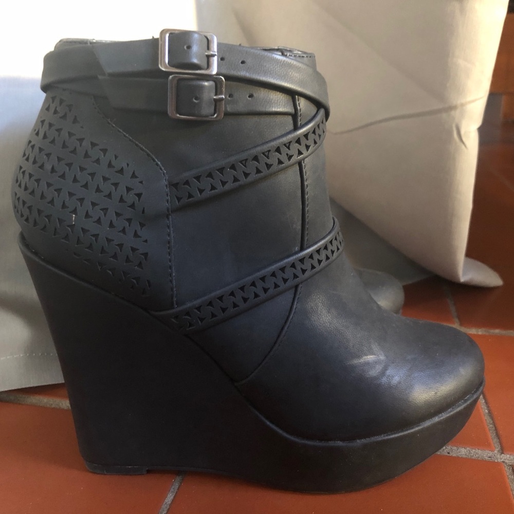 Jasmin Matte Black Wedge Booties